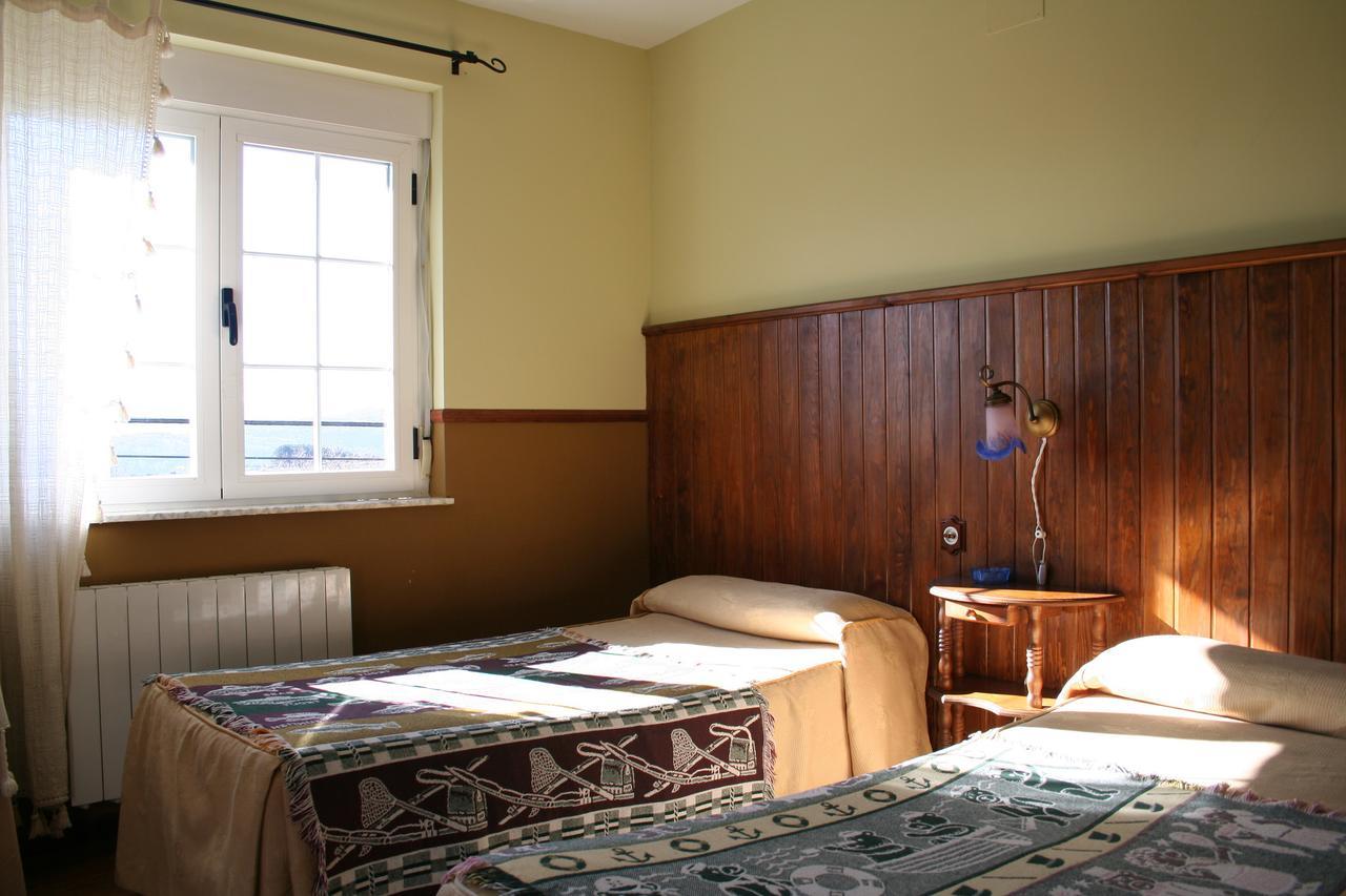 La Casona De Collado Guest House Hoyos del Collado Екстериор снимка