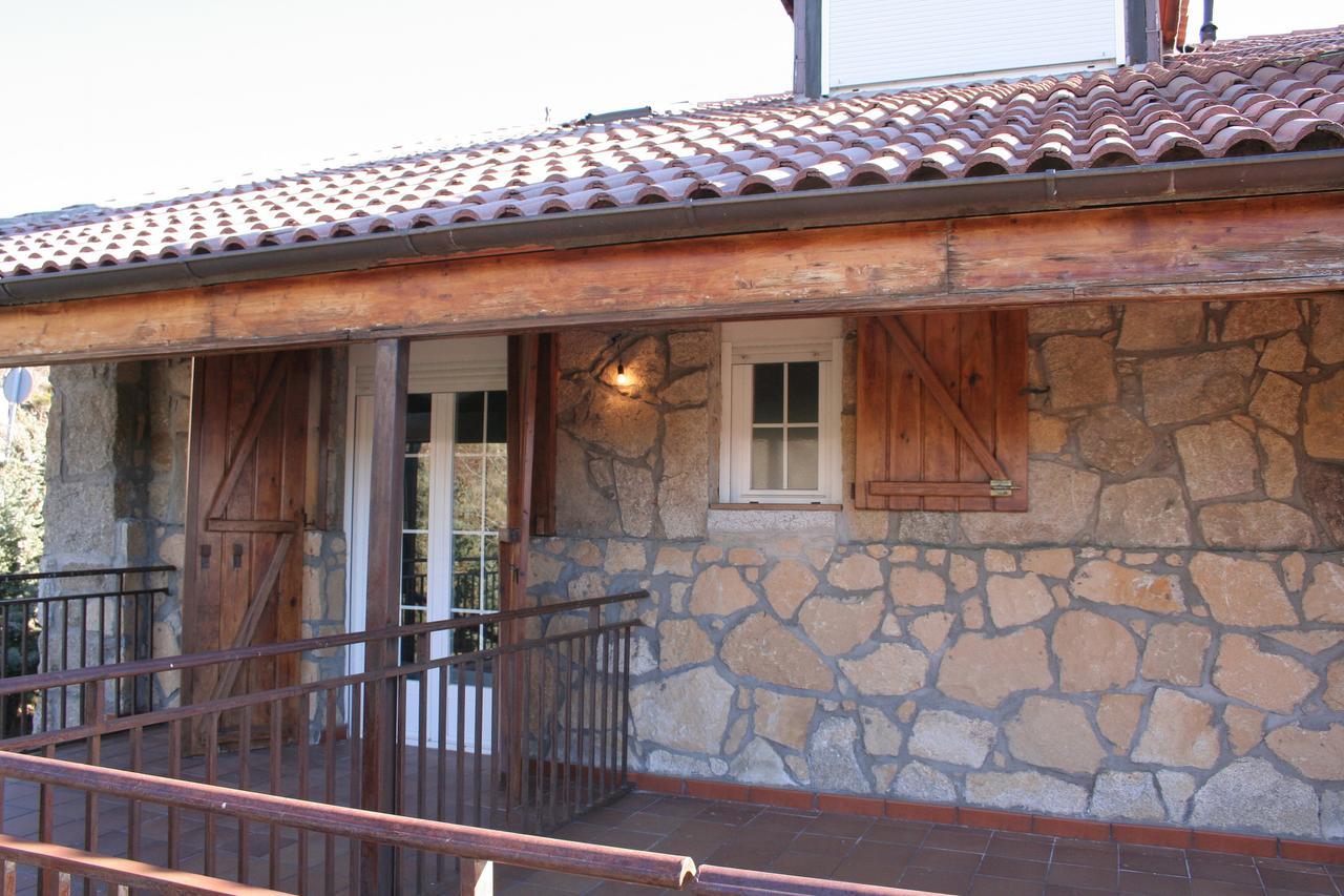 La Casona De Collado Guest House Hoyos del Collado Екстериор снимка